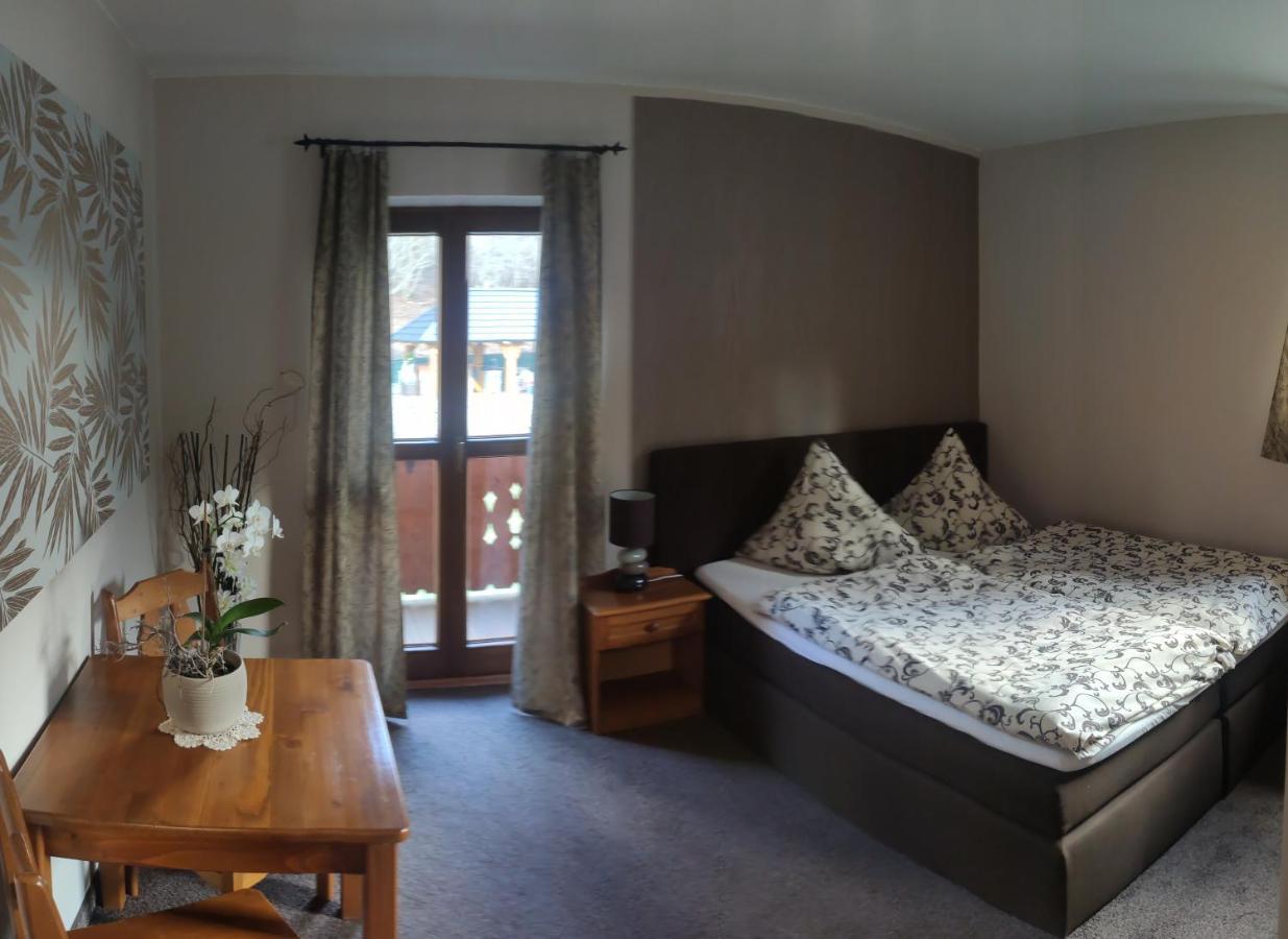 Margus Apartmány Oscadnica Esterno foto
